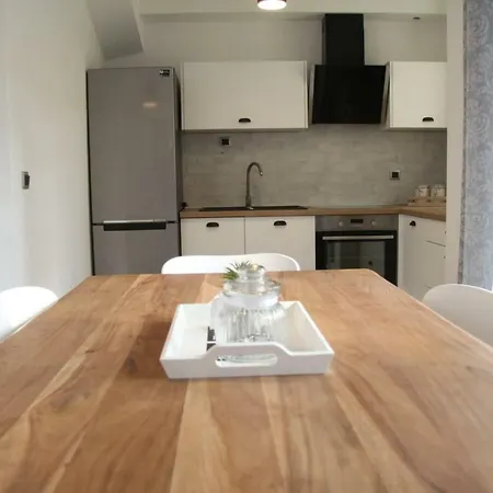 Rina,biograd Na Moru Apartamento