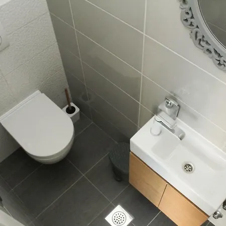 Rina,biograd Na Moru Weißenburg