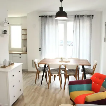 Rina,biograd Na Moru Weißenburg