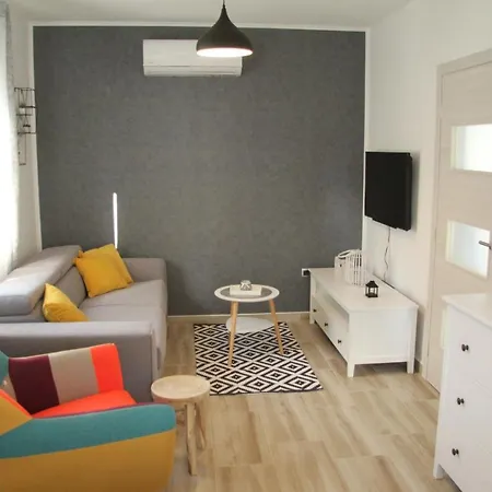 Rina,biograd Na Moru Weißenburg