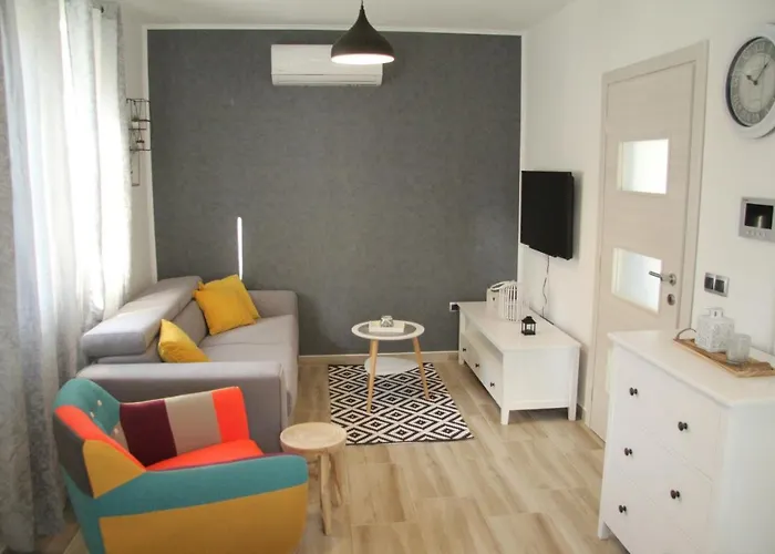 Rina,biograd Na Moru ביוגראד נה מורו